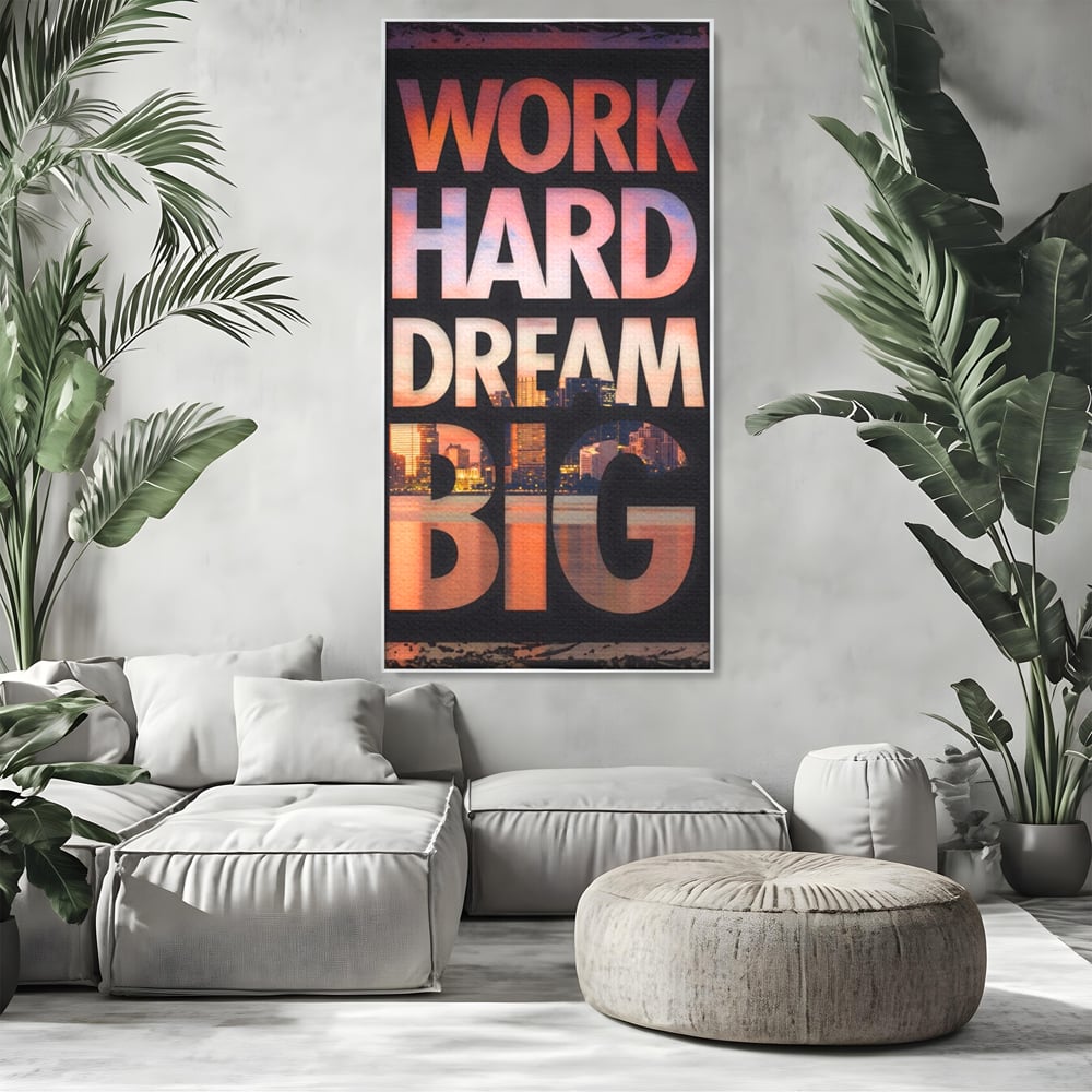 Tablou canvas cu tablou motivational cu peisaj urban nocturn, in rama de aluminiu argintiu, pe perete intr-un living